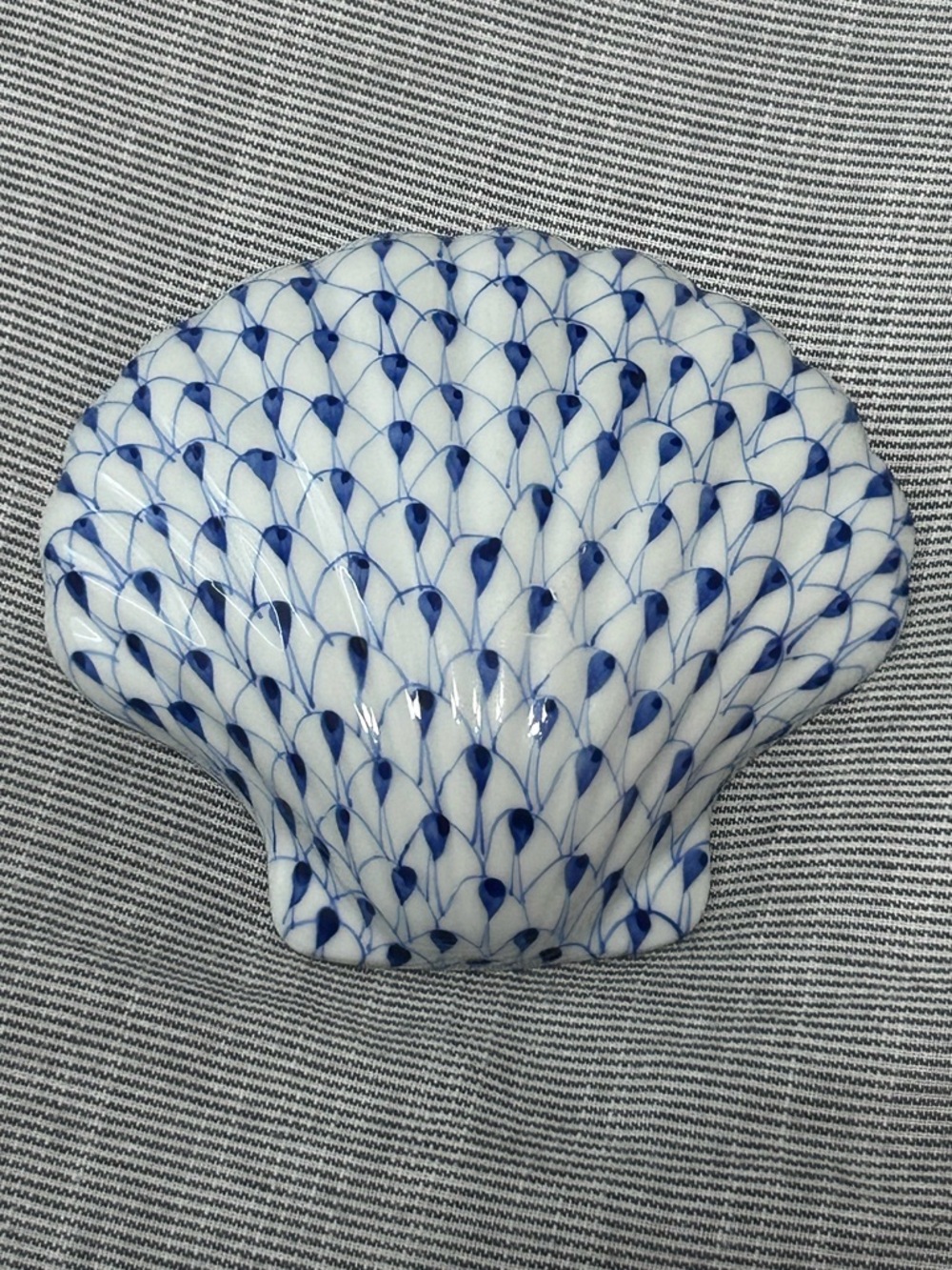 Andrea by Sadek Blue and White Porcelain Fishnet Clam Scallop Shell Handpainted
